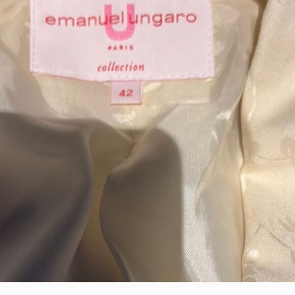 Emanuel Ungaro Floral Cream Blazer. It 42 - Picture 2 of 8